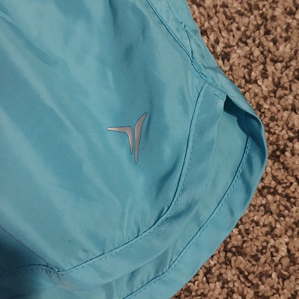 NWOT Old Navy Active Shorts